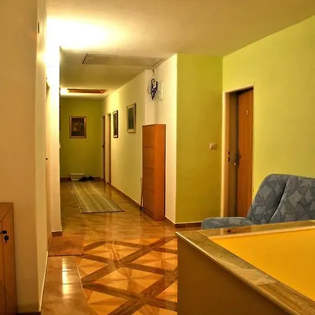 Ubytování v soukromí Kuria Ivachnova *